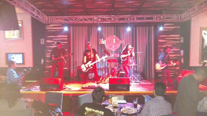 13494771_870738656360990_3385349368185199353_n